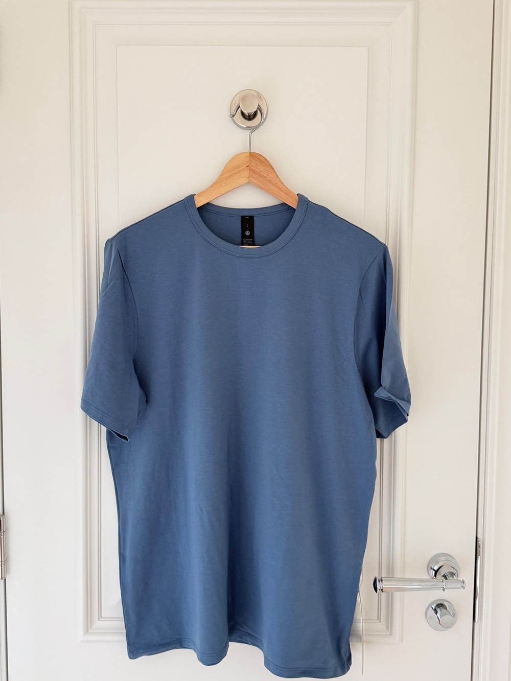 lululemon athletica Men's organic cotton classic fit t shirt